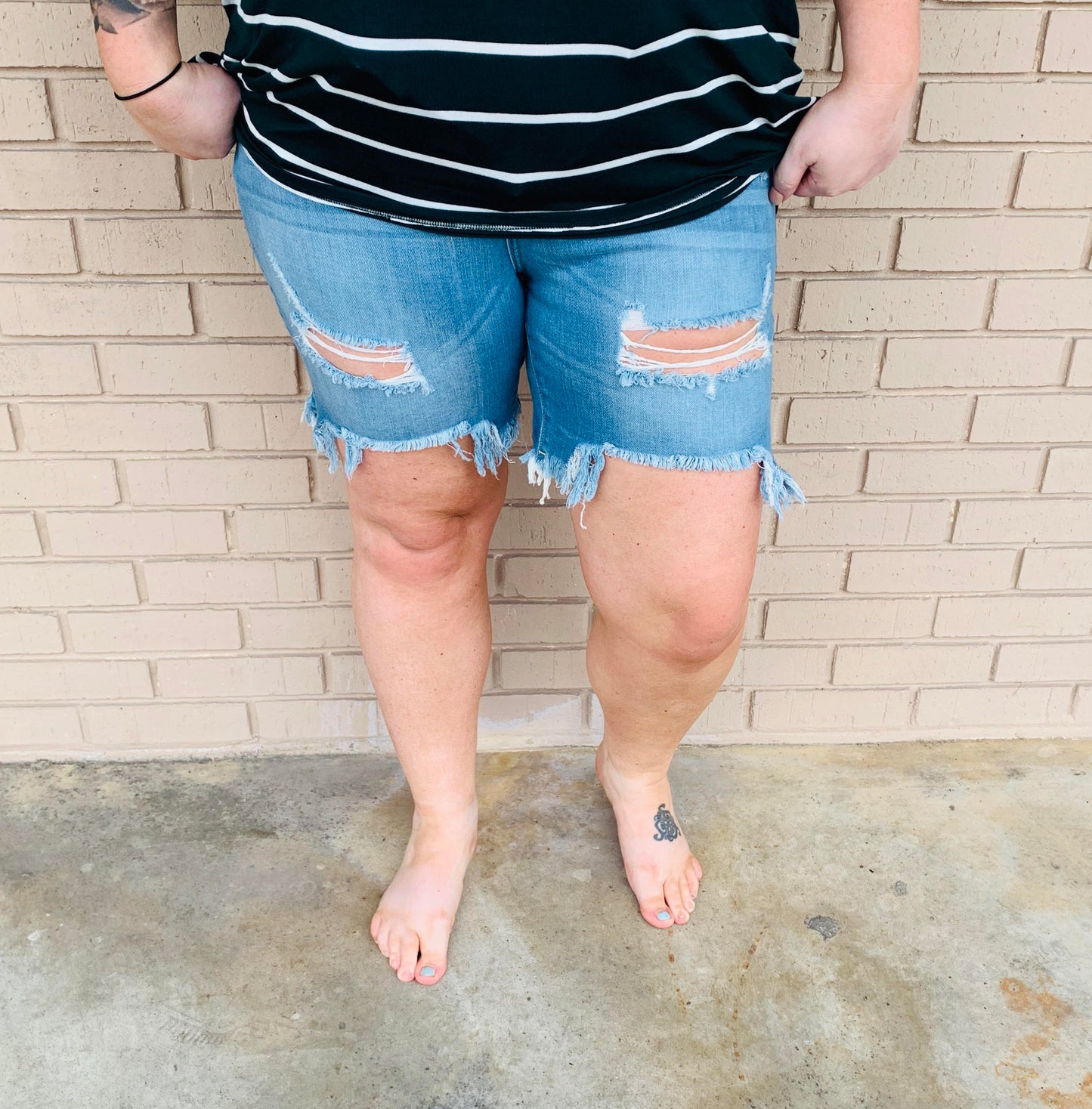 Days In The Sun Shorts