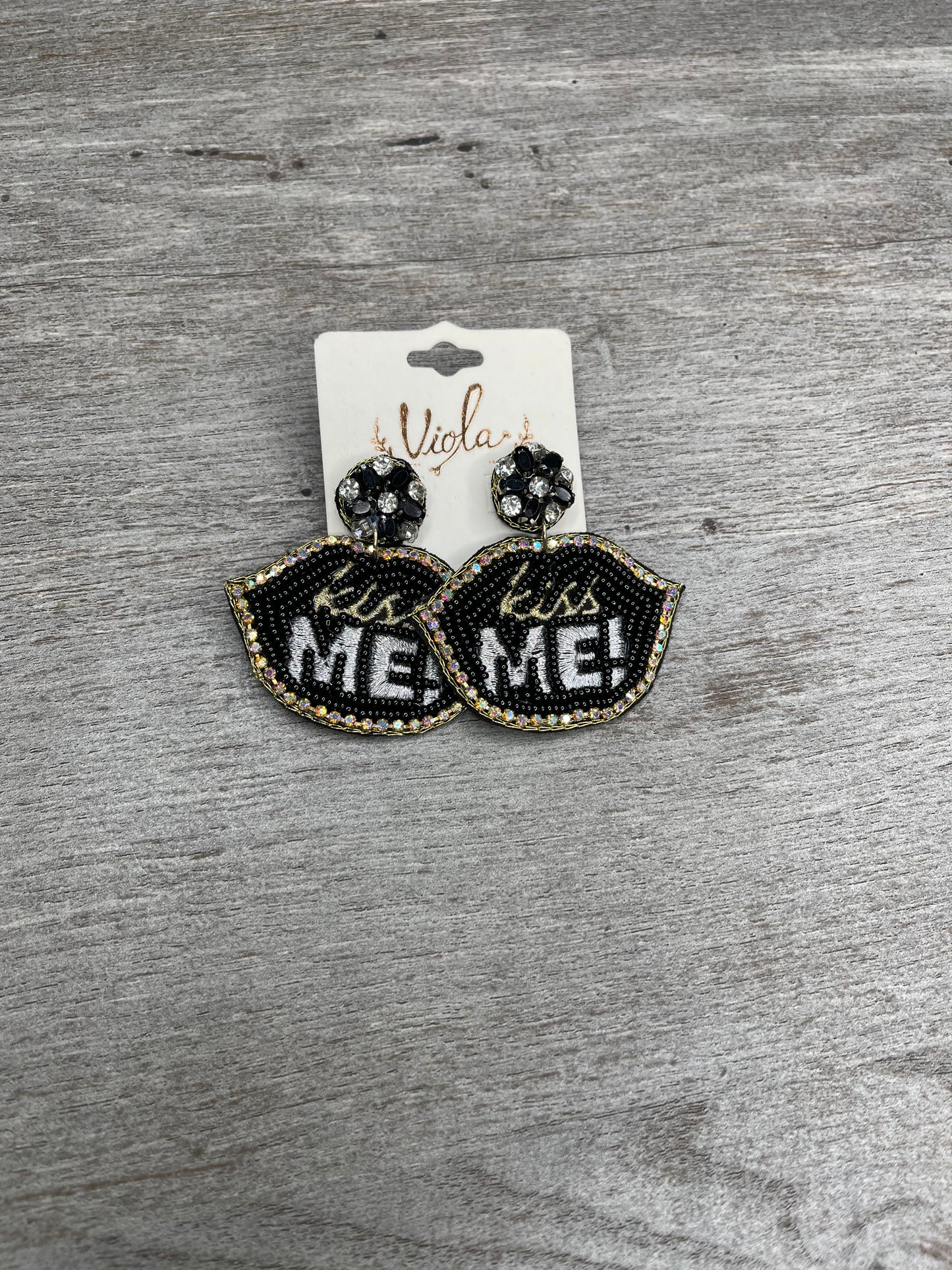 Kiss Me New Years Earrings