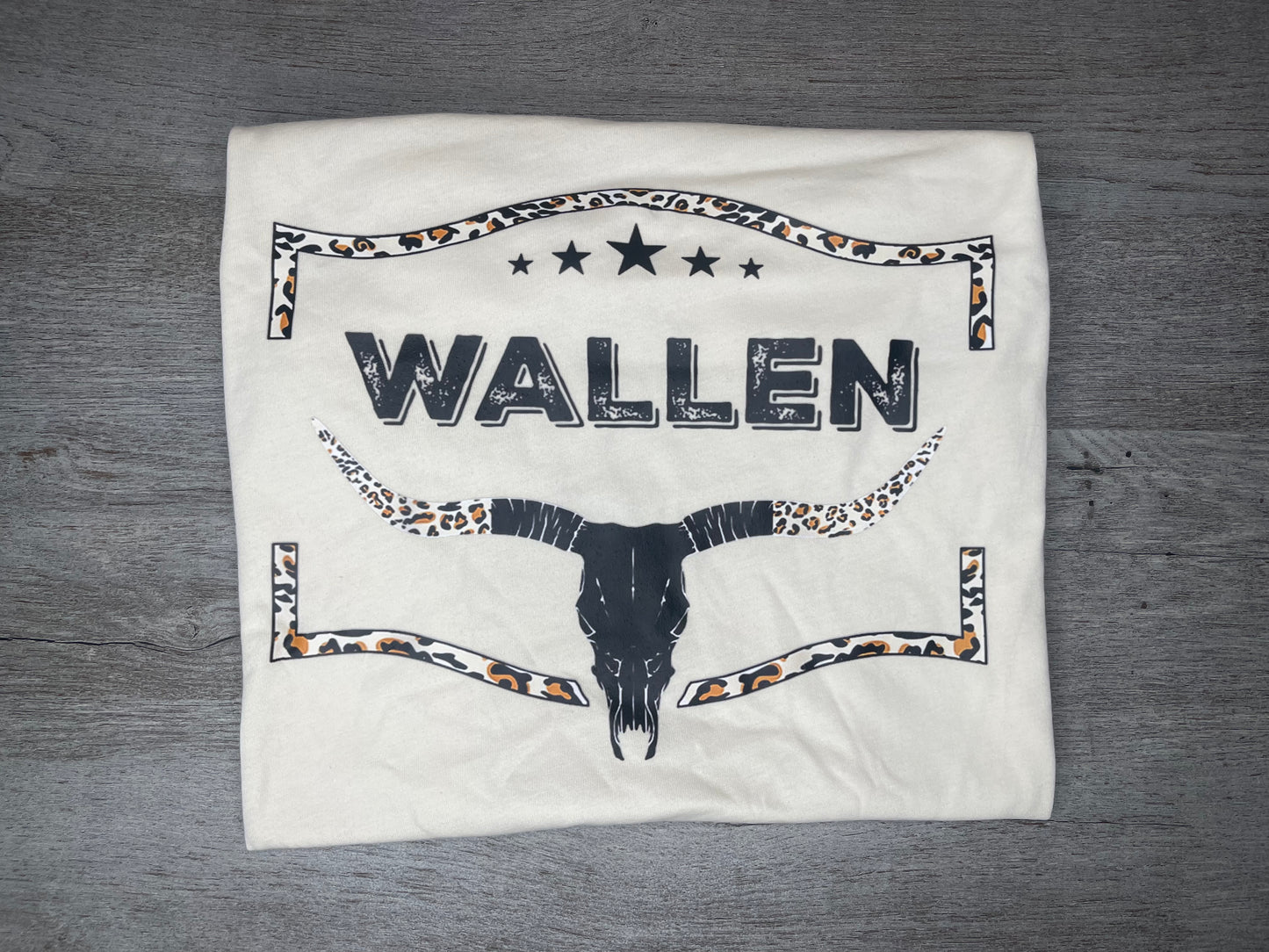 Wallen T-Shirt {Regular & Plus}