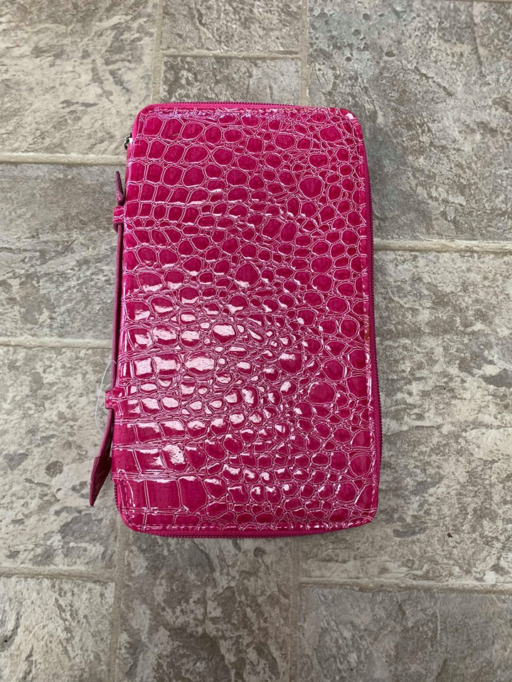 Croc Passport Case {Multiple Colors Available}