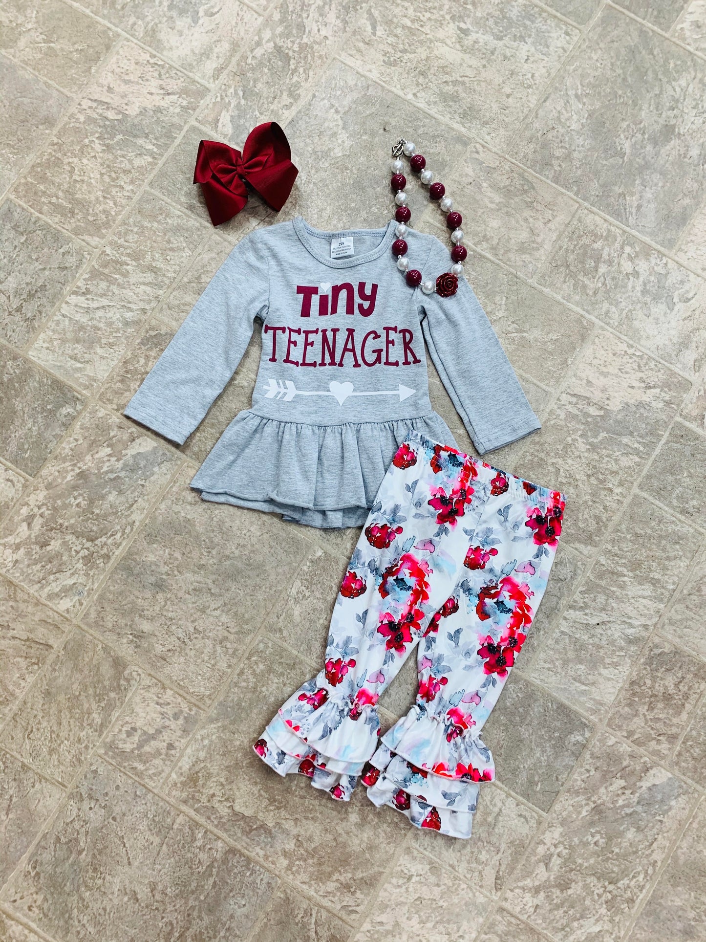 Tiny Teenager Set with Bow & Necklace