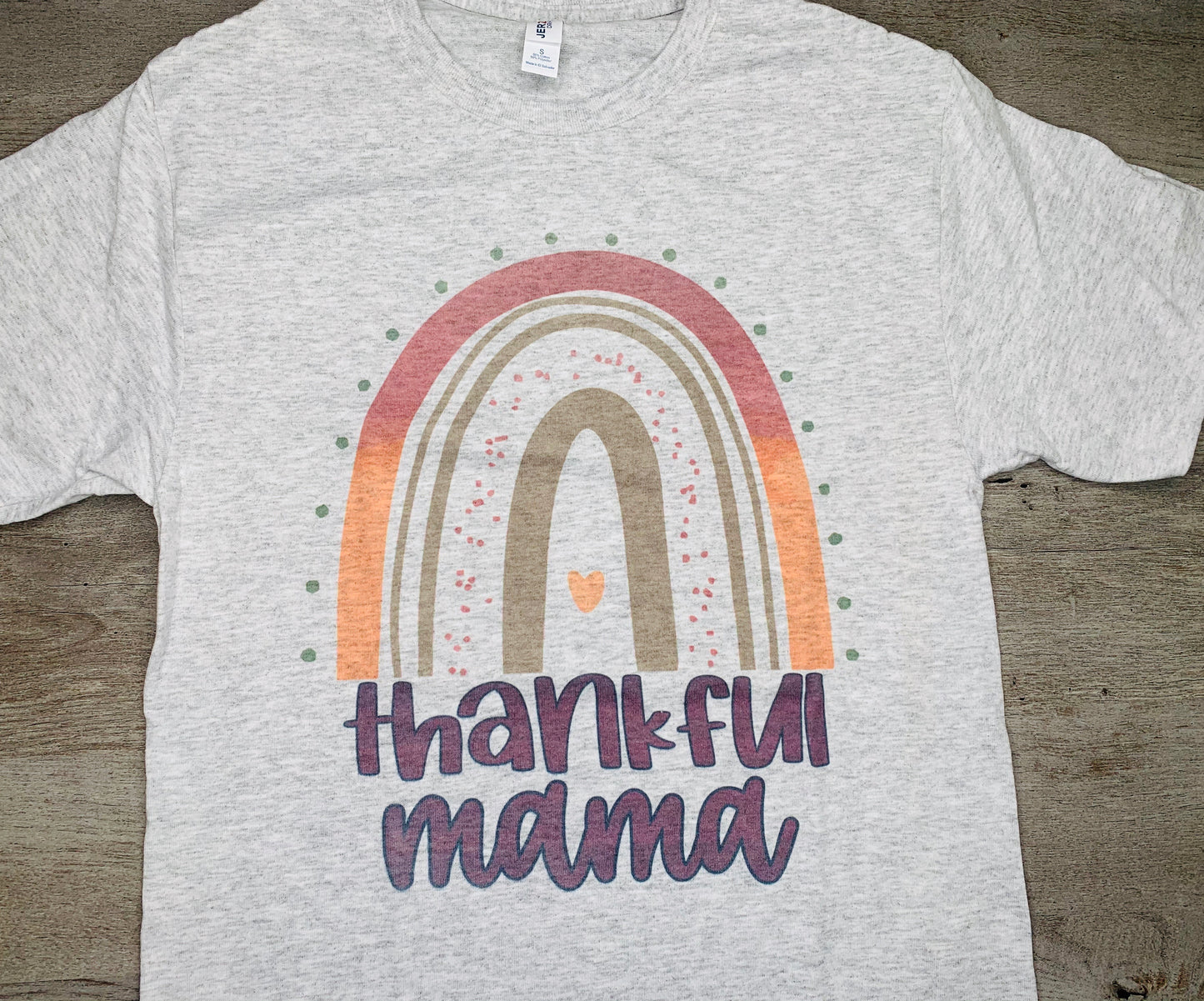 Thankful Mama T-Shirt {Regular & Plus}